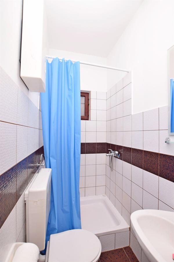 Apartments Katarina Pirovac Extérieur photo